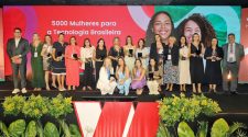 Huawei premia mulheres de tecnologia e lança programa com o MEC